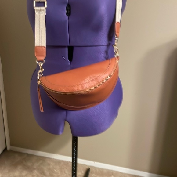 Universal Thread Handbags - Universal Thread Purse